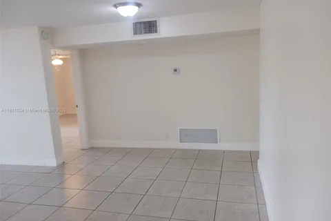 5900 NW 17th Pl # 109, Sunrise FL 33313
