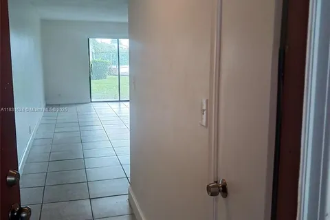 5900 NW 17th Pl # 109, Sunrise FL 33313
