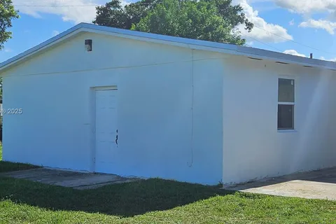11700 SW 220th St, Miami FL 33170