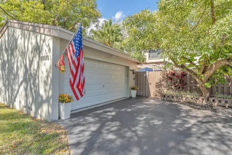 10575 SW 113th Pl, Miami FL 33176