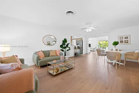 2015 N 37th Ave, Hollywood FL 33021
