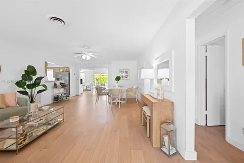 2015 N 37th Ave, Hollywood FL 33021