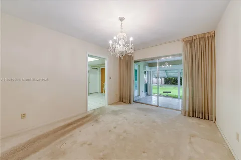 9640 SW 72nd Ct, Pinecrest FL 33156