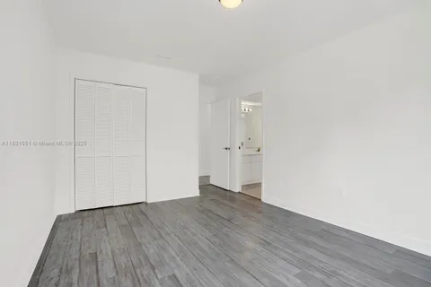 16224 NW 82nd Pl, Miami FL 33016