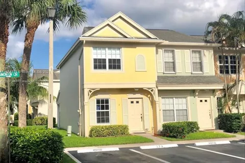 2 Simonton Cir # 2, Weston FL 33326