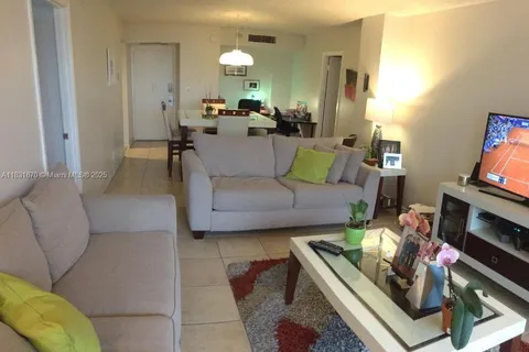 3475 N Country Club Dr # 507, Aventura FL 33180