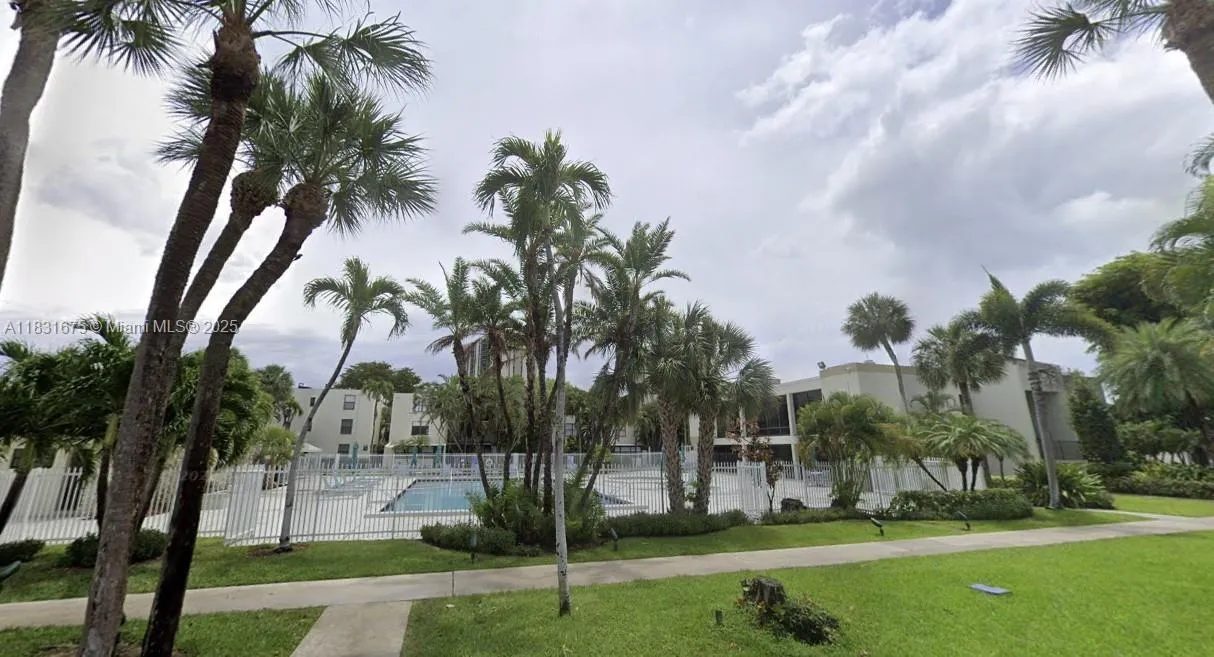 20381 NE 30th Ave # 7, Aventura FL 33180