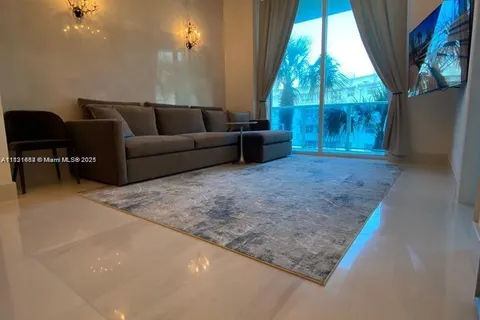 1945 S Ocean Dr # 211, Hallandale Beach FL 33009