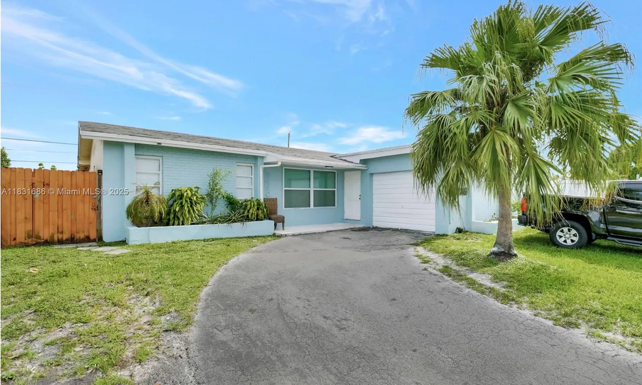 8960 Sunset Strip, Sunrise FL 33322