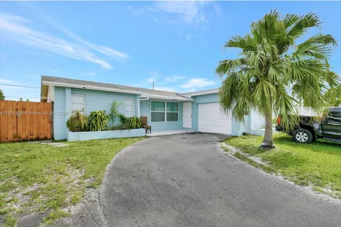 8960 Sunset Strip, Sunrise FL 33322