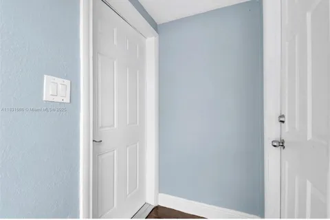 8960 Sunset Strip, Sunrise FL 33322