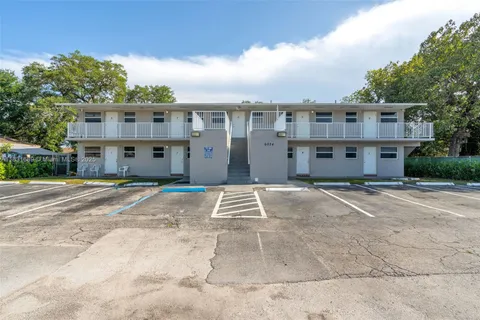 6034 Arthur St # 4, Hollywood FL 33024