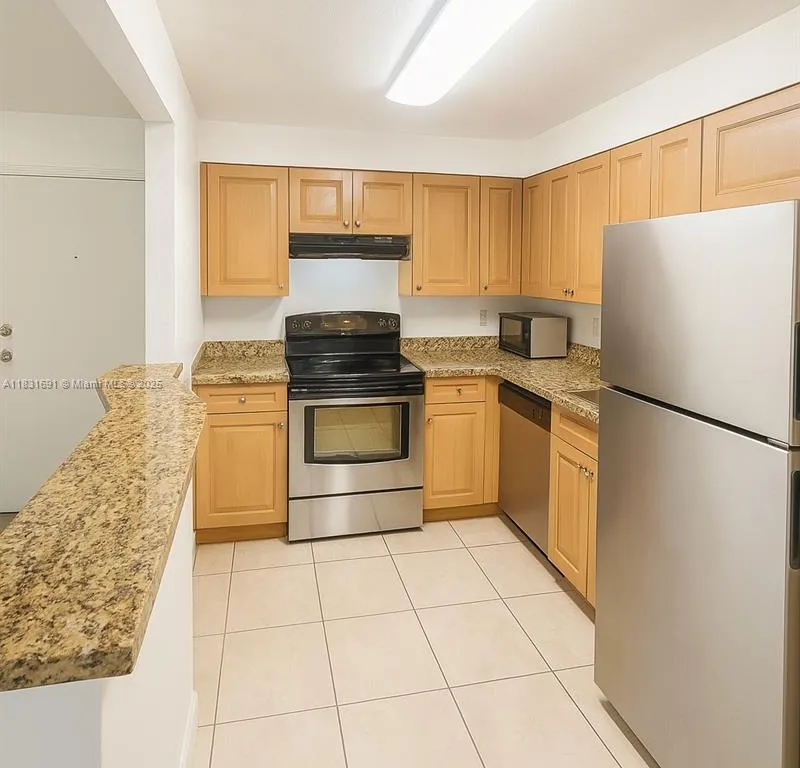 5122 NW 79th Avenue # 106, Doral FL 33166