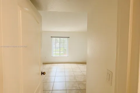 5122 NW 79th Avenue # 106, Doral FL 33166