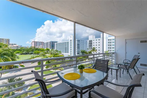 17801 N Bay Rd # 607, Sunny Isles Beach FL 33160