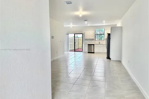 1484 NE 3rd Ave # 0, Florida City FL 33034