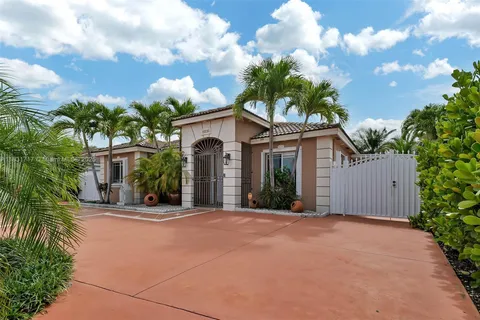 25235 SW 133rd Ave, Homestead FL 33032