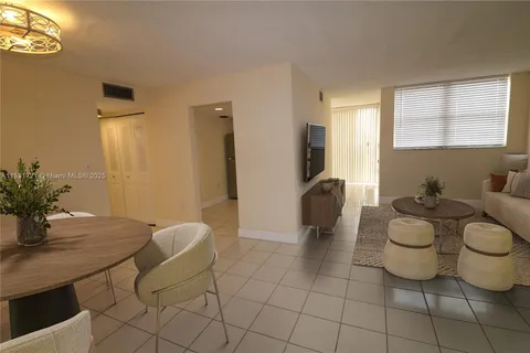 9410 W Flagler St # 1, Miami FL 33174