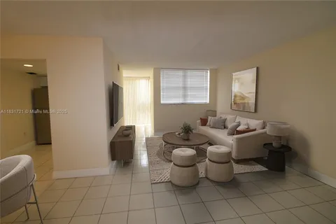 9410 W Flagler St # 1, Miami FL 33174
