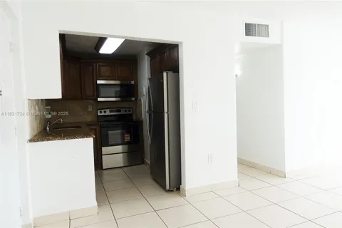 495 NW 72nd Ave # 411, Miami FL 33126