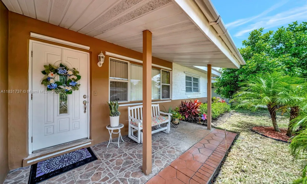 2201 N 57th Ter, Hollywood FL 33021