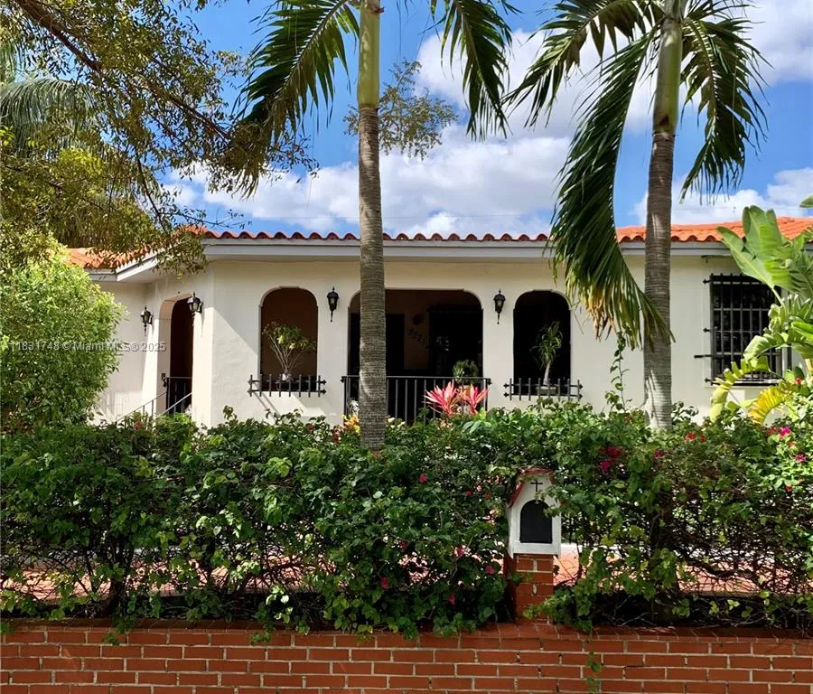 8221 SW 31st St, Miami FL 33155