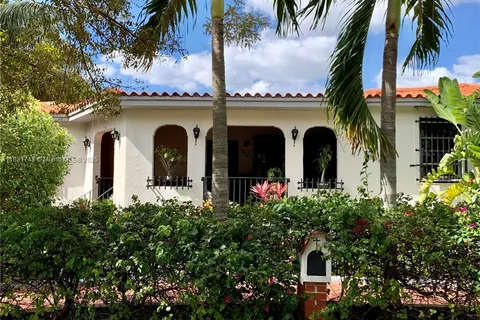 8221 SW 31st St, Miami FL 33155