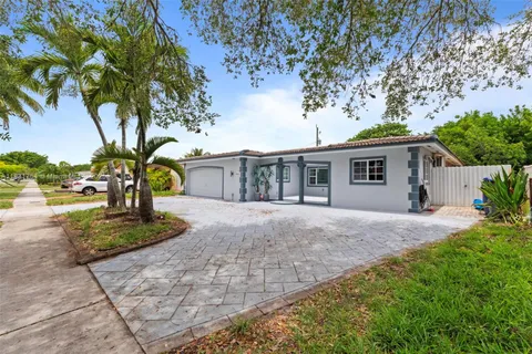 7521 Johnson St, Hollywood FL 33024