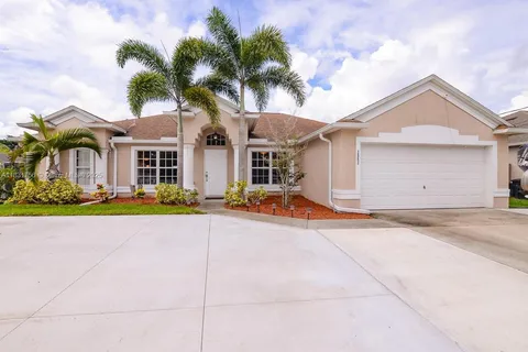1556 SW Jacqueline Ave, Port St. Lucie FL 34953