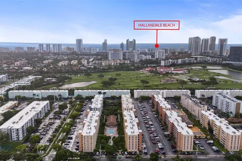 620 NE 12th Ave # 102, Hallandale Beach FL 33009