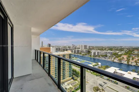 2301 S Ocean Dr # 2306, Hollywood FL 33019
