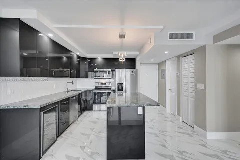2301 S Ocean Dr # 2306, Hollywood FL 33019