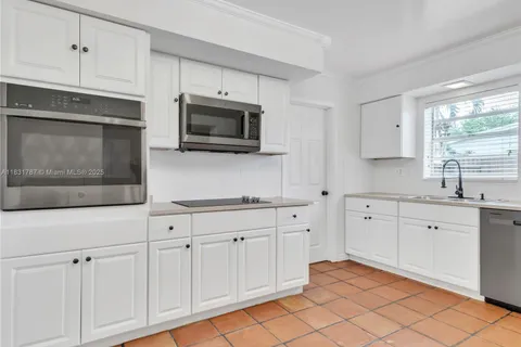 10015 SW 85th Ter, Miami FL 33173