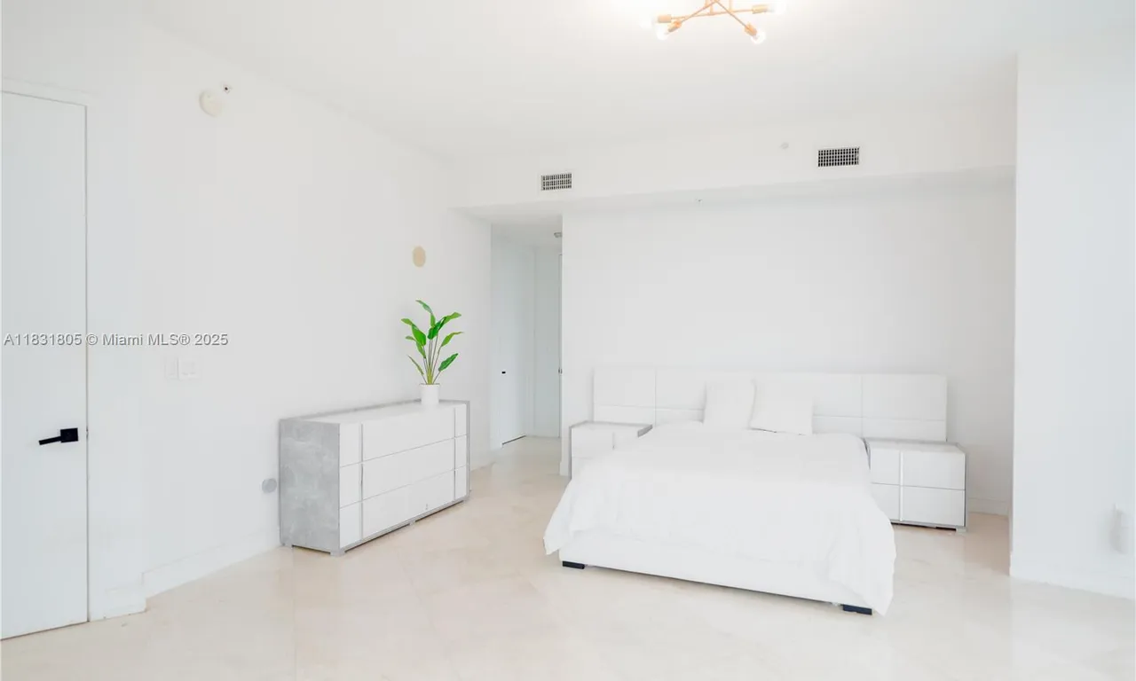 18101 Collins Ave # 701, Sunny Isles Beach FL 33160