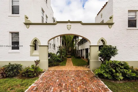 4501 Prairie Ave # 8, Miami Beach FL 33140