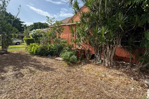 6410 SW 39th St # 6410, Miami FL 33155