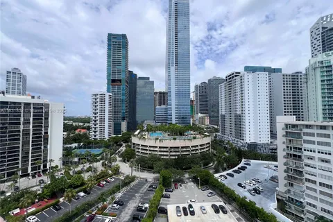 1420 Brickell Bay Dr, Miami FL 33131