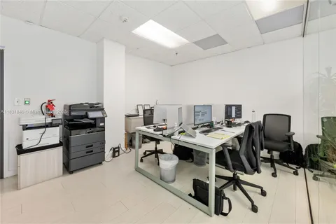 150 SE 2nd Ave # 1005, Miami FL 33131
