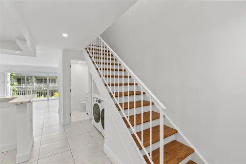9373 Fontainebleau Blvd # K206, Miami FL 33172
