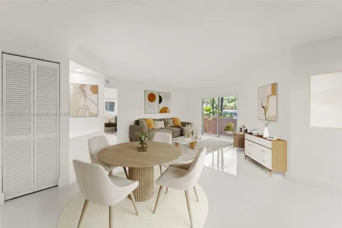 4720 NW 102nd Ave # 21, Doral FL 33178