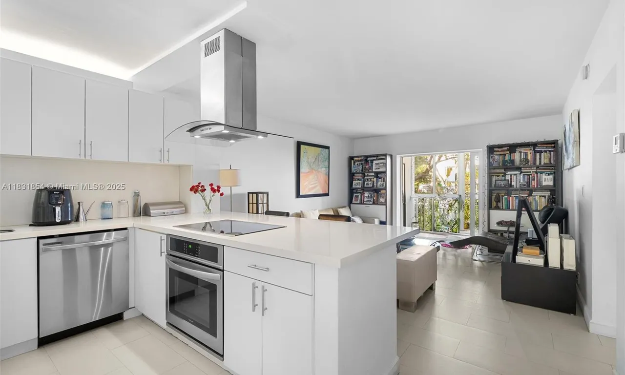 240 Galen Drive # 109, Key Biscayne FL 33149