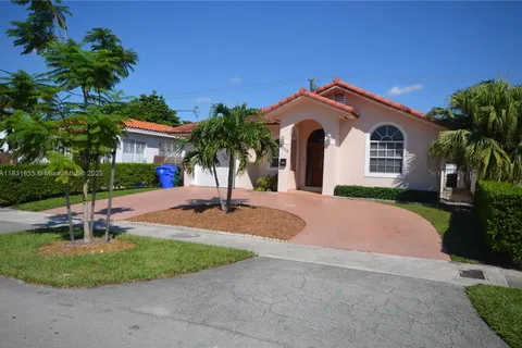 4625 SW 1st St, Miami FL 33134