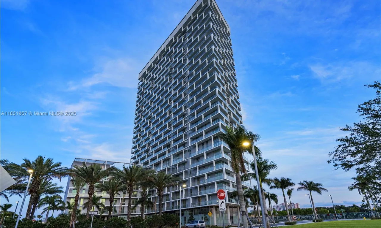 2000 Metropica Way # 2108, Sunrise FL 33323