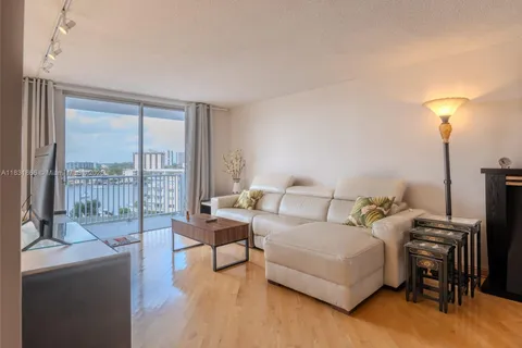 137 Golden Isles Dr # 709, Hallandale Beach FL 33009