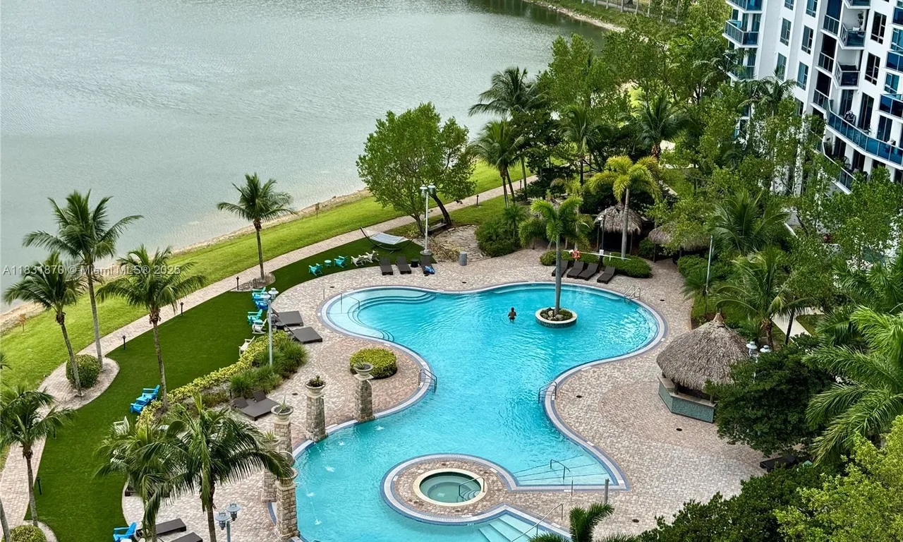 2681 N Flamingo Rd # 1103S, Sunrise FL 33323