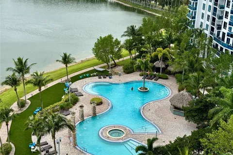 2681 N Flamingo Rd # 1103S, Sunrise FL 33323
