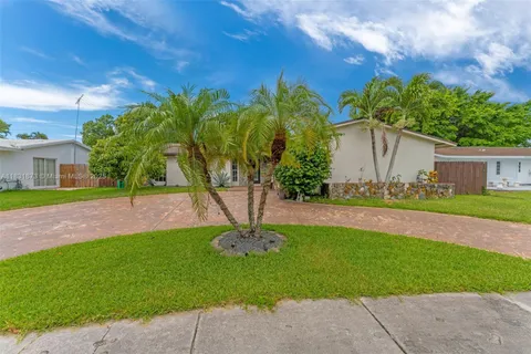 10600 SW 199th St, Cutler Bay FL 33157
