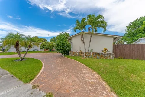 10600 SW 199th St, Cutler Bay FL 33157