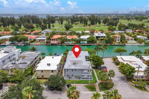 1905 Calais Dr # 6, Miami Beach FL 33141