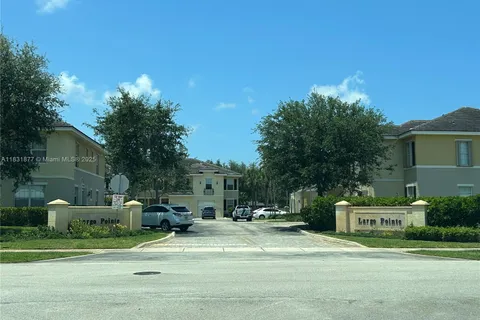 3 Largo Way, Boynton Beach FL 33426